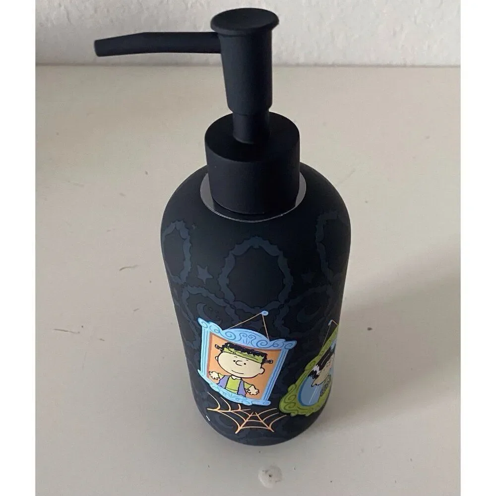 Peanuts Snoopy Charlie Brown Halloween Costumes Black Soap Lotion‎ Dispenser NEW